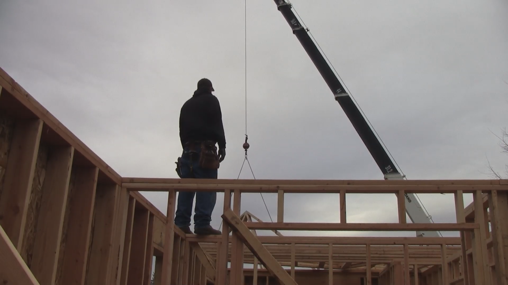 Thumbnail image for Habitat House 2014 Roof Trusses