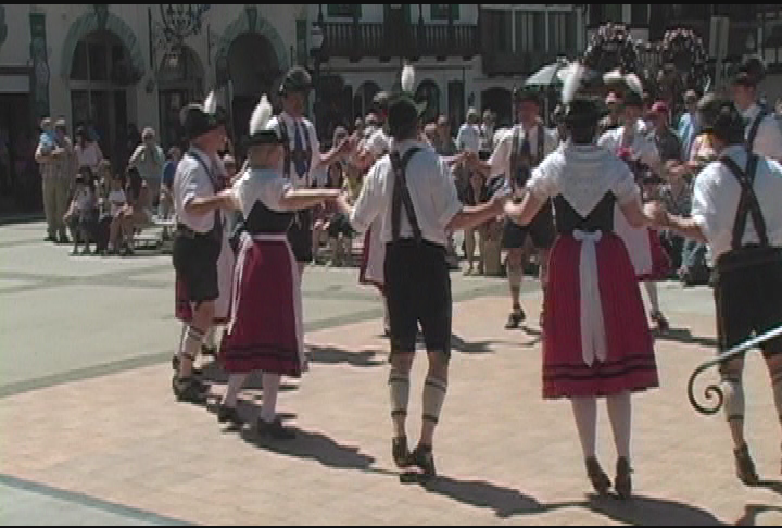 Thumbnail image for Leavenworth Mayfest 2012.Art at Riverfront Park